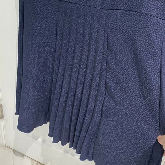 Wrong Side Of Right Women’s Navy Blue Pleated Front Animal Print Dress Size L - Picture 4 of 11